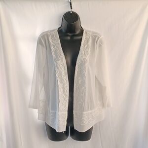 NWT Papillon Sweet Cream lace trimmed mesh cover up/cardigan